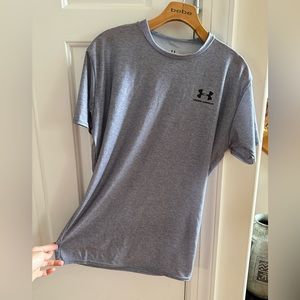 Under Armour tshirt size XL